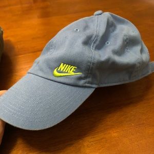 Nike women’s athletic hat